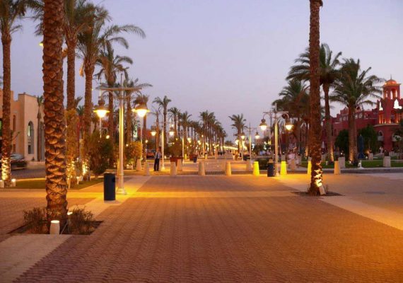 PRIVATER TRANSFER VOM El Gouna Hotels ZUM Hurghada FLUGHAFEN